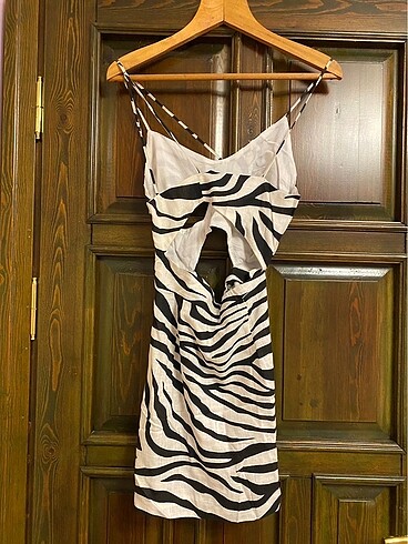 s Beden zebra desenli zara elbise