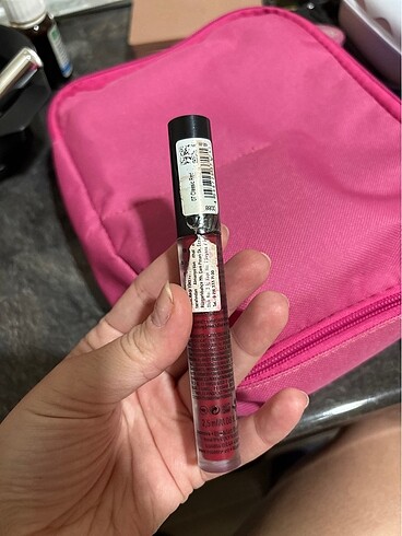 Essence 2 defa kullanıldı ESSENCE KIRMIZI MAT RUJ