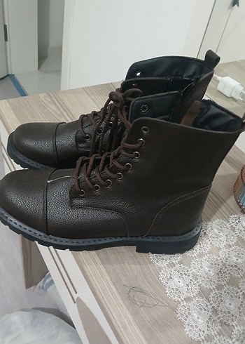 Kahverengi Deri Bağcıklı erkek bot - Görsel 2