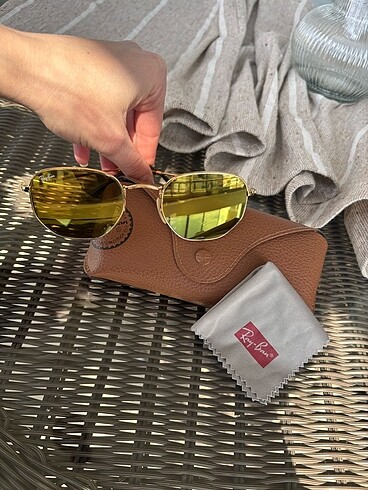 Ray-ban aynalı gözlük
