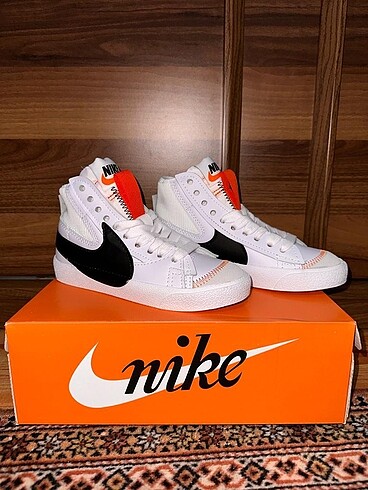 39 Beden Nike blazer mid?77