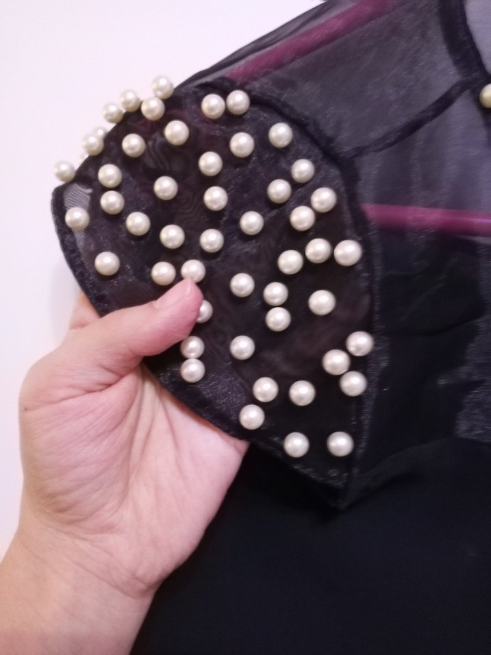 Zincir Detaylı Siyah Gotik Bluz - Görsel 3