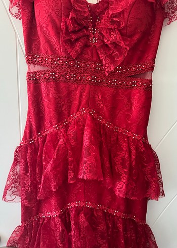 Kırmızı Uzun Straplez Fırfırlı Elbise - Görsel 4