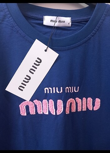 m Beden Miumiu tshirt