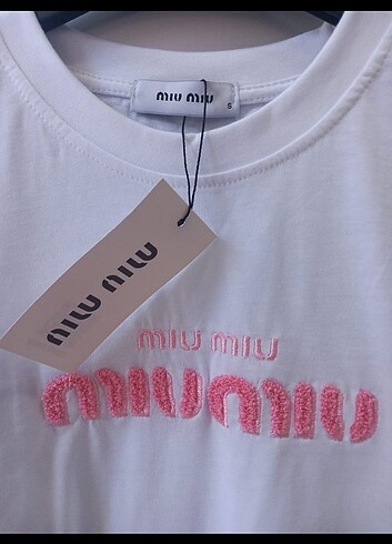 m Beden lacivert Renk Miumiu tshirt
