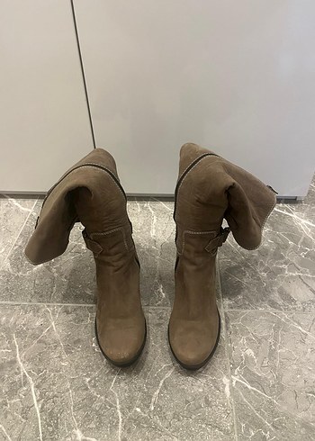 Kadın Bej Süet Dolgu Topuklu Dizüstü Çizme - Görsel 3