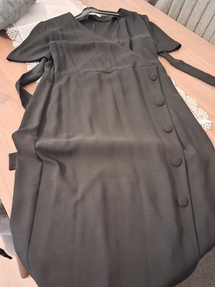 Siyah V Yaka Drapeli Uzun Kadın Elbise - Görsel 5