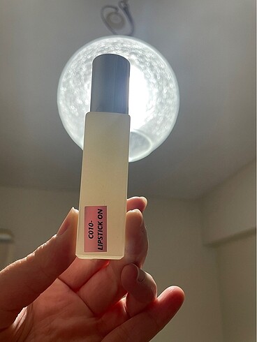  Beden Muscent- C010 - Lipstick On