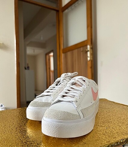38 Beden beyaz Renk Nike blazer low orjinal 38