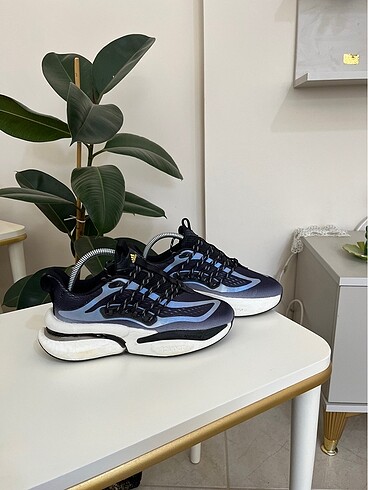 Adidas alphaboost 38.5 orjinal
