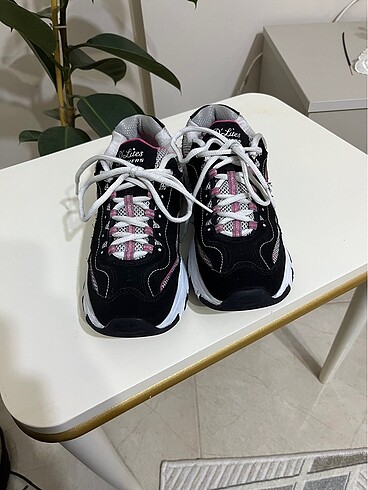 38 Beden siyah Renk Skechers orjinal 38 dlites