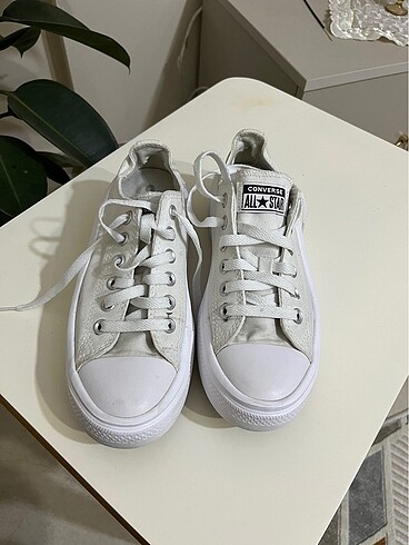 37,5 Beden gri Renk Converse orjinal 37.5