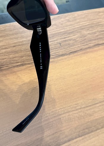 Prada gunes gozlugu - Görsel 4