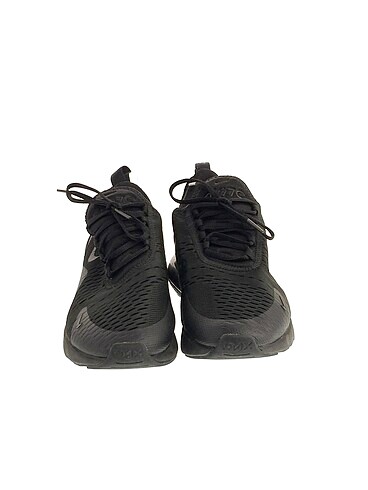 42 Beden Nike Spor Ayakkabı %70 İndirimli.
