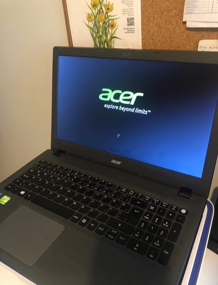 Siyah Acer aspire E5 573g Dizüstü bilgisayar - Görsel 2