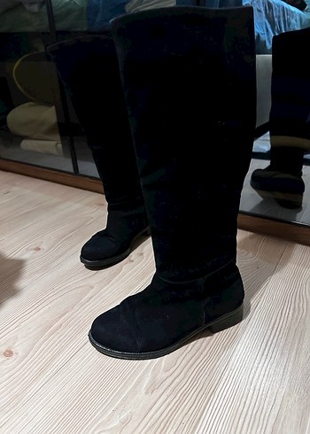 Siyah Süet Topuklu Çizme - Görsel 2