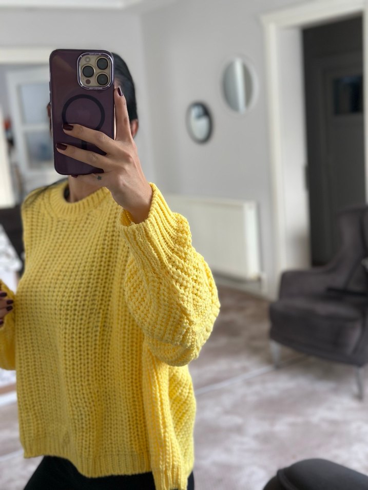 Sarı Örgü Kadın Salaş Triko Kazak - Görsel 3