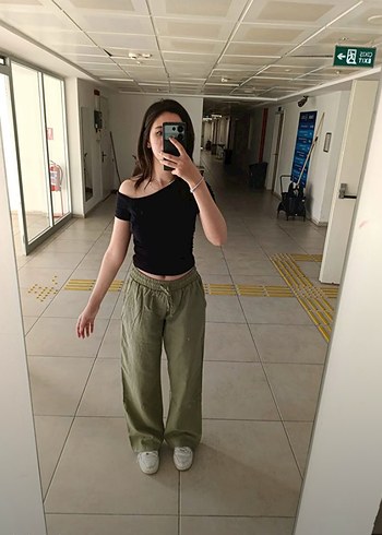 Tymilla tek omzu açık bluz - Görsel 4