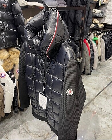 Moncler çelik örme kapüşonlu mont yelek