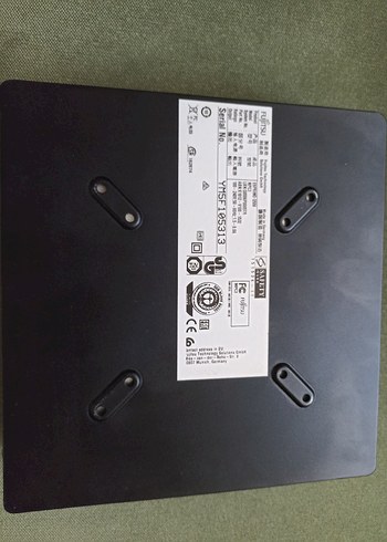 Fujitsu Fujitsu q556 mini pc. i7 6700 16 ram 240 M2 DVD RW