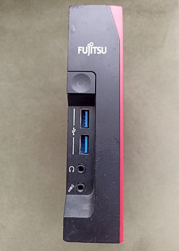 Kırmızı Fujitsu futro s740 mini bilgisayar (Fansız, sıfır ses)