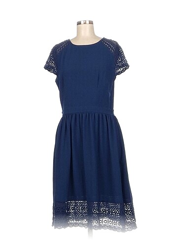 Dorothy Perkins Kısa Elbise %70 İndirimli.