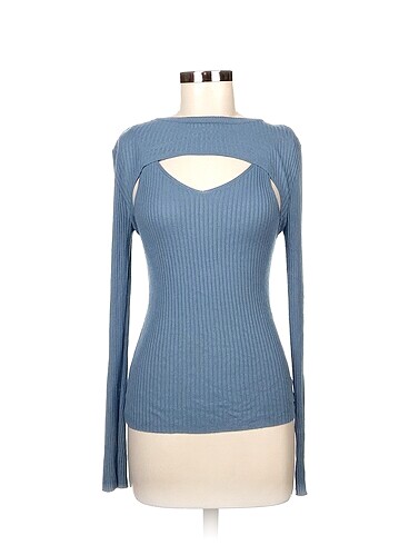 Twist Bluz %70 İndirimli.