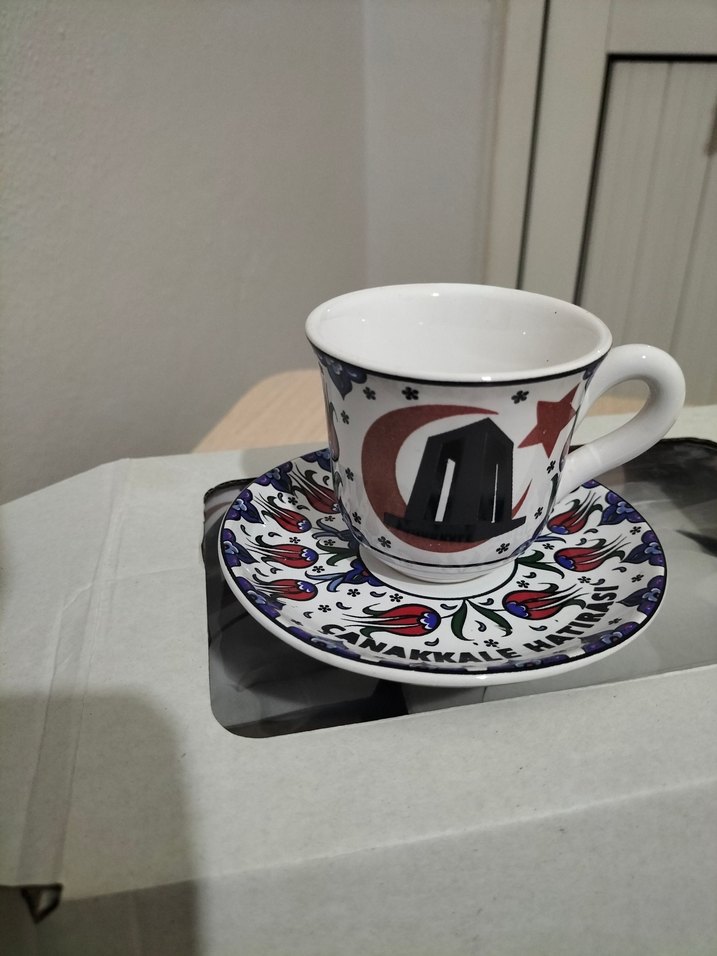 Desenli Beyaz Seramik Fincan Seti - Görsel 2