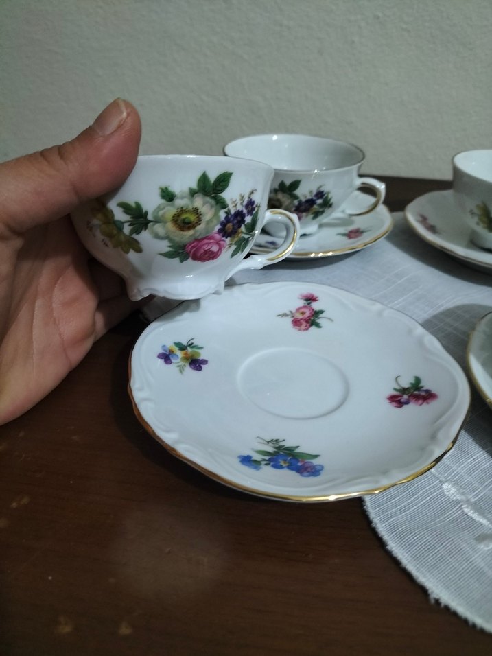 Çiçek Desenli Porselen 6'lı Fincan Takımı - Görsel 2