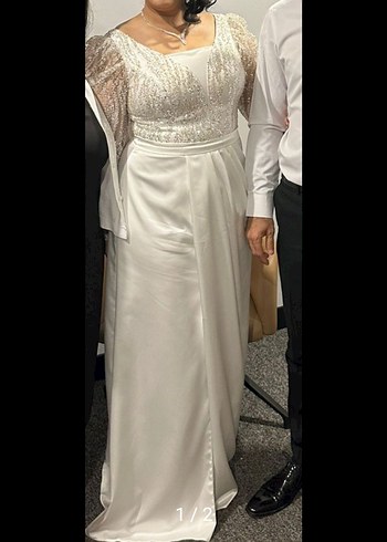 Uzun Kollu Beyaz V Yakalı Nikah Elbisesi