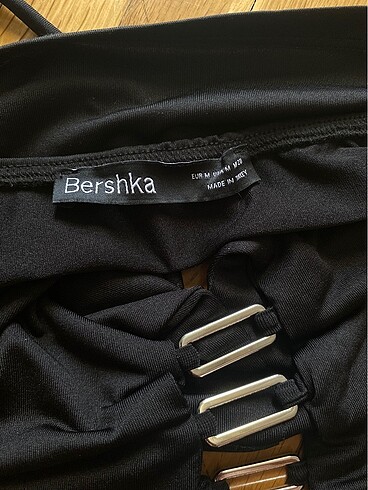 m Beden siyah Renk Bershka Büstiyer-Crop Dekolte Detay