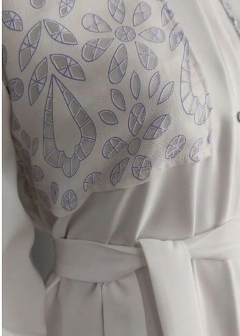 Beyaz pardesü - Görsel 2