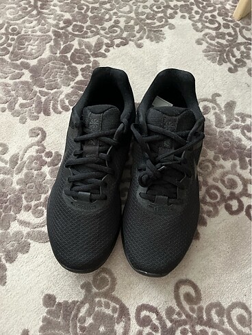 Nike siyah spor ayakkabı