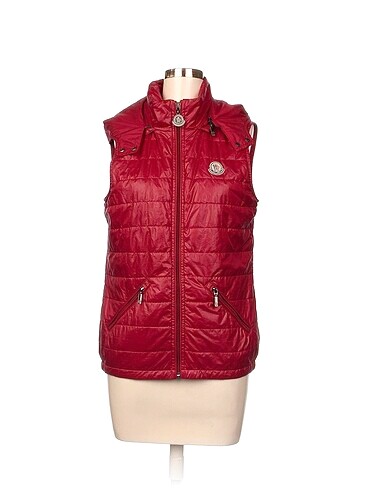Moncler Yelek %70 İndirimli.