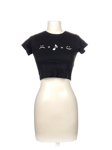 Diğer T-shirt %70 İndirimli.