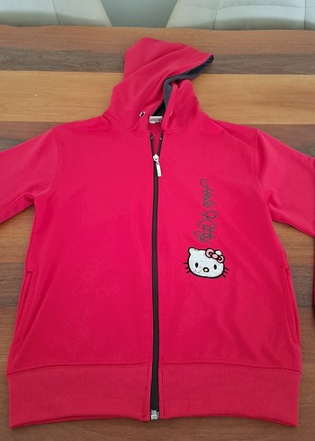 Hello Kitty 10 Yaş