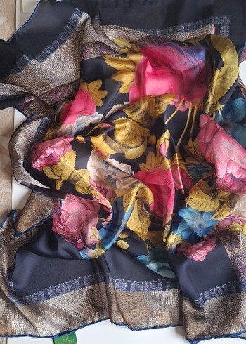 Çiçek Desenli Çok Renkli Kadın İpek Şal. POLOİST - Görsel 4