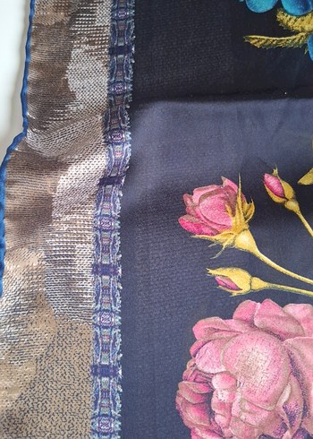 Çiçek Desenli Çok Renkli Kadın İpek Şal. POLOİST - Görsel 6