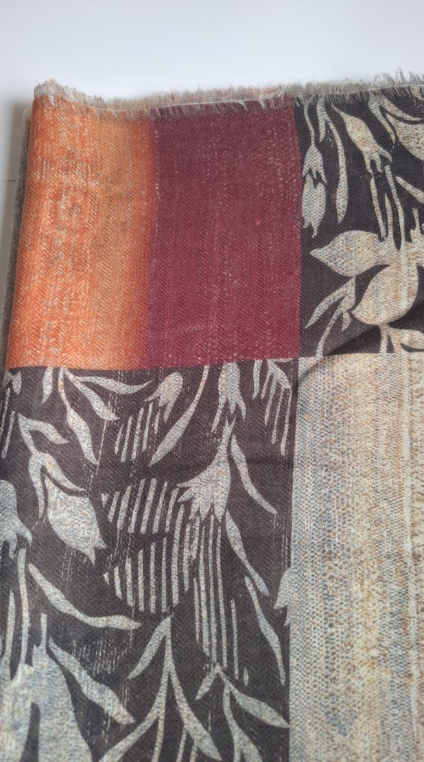 Elit ipek  Desenli Şal - Görsel 4