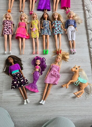  Beden Renk Orjinal barbie adet 140tl