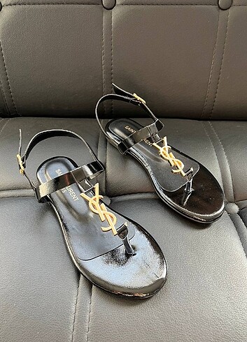 38 Beden siyah Renk YSL SANDALET DERİ
