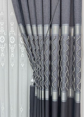 Gri ve Beyaz Nakışlı Perde Seti - Görsel 2