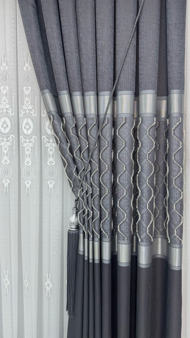 Gri ve Beyaz Nakışlı Perde Seti - Görsel 2