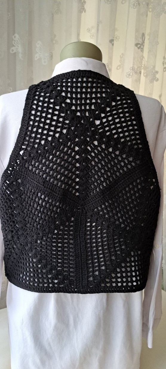 Düğmeli Siyah Örgü Kadın Yelek - Görsel 2