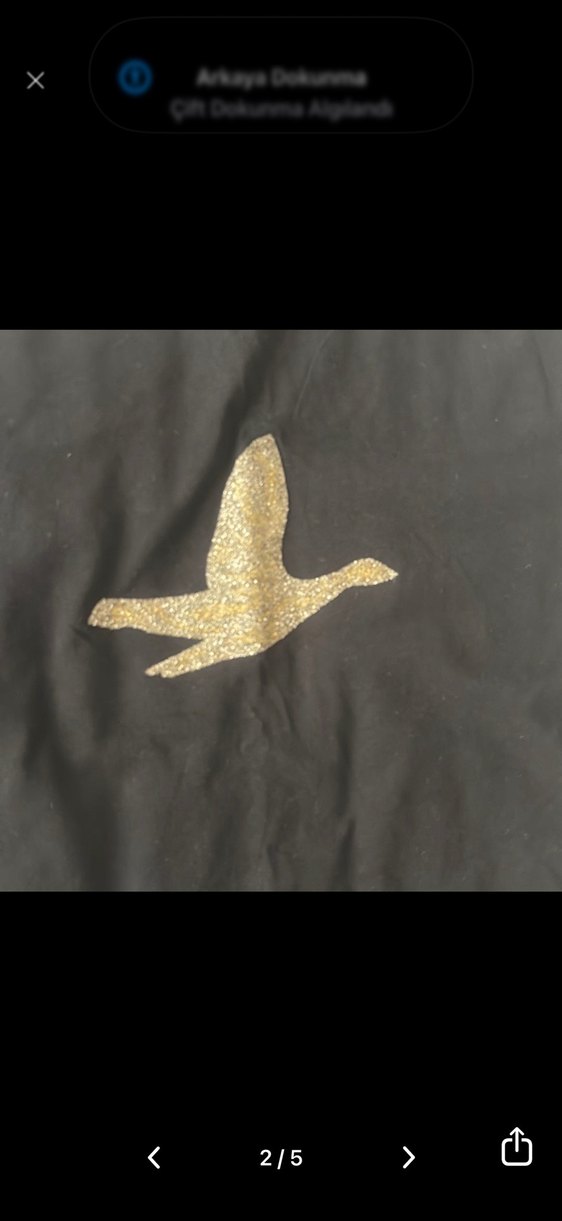 Siyah Baskılı Kadın Tişört - Görsel 2