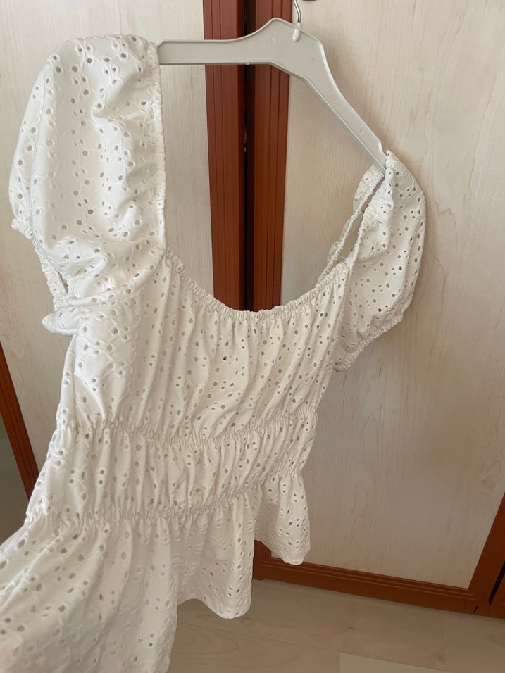 Dantel Detaylı Beyaz V Yakalı Kadın Bluz - Görsel 4