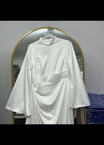 Uzun Kollu Beyaz Saten Abiye Elbise - Görsel 5