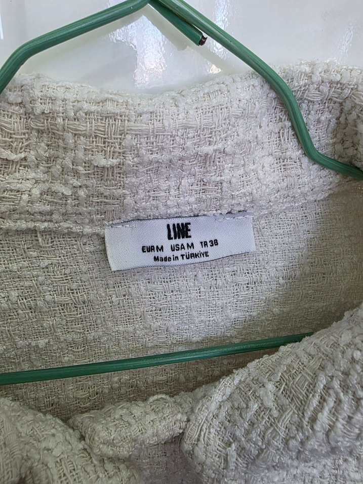 Düğmeli Beyaz Keten Kadın Midi Ceket - Görsel 4