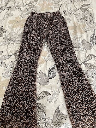 Bershka Leopar İspanyol Paça Pantolon