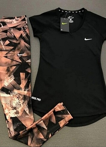 Nike t-shirt 